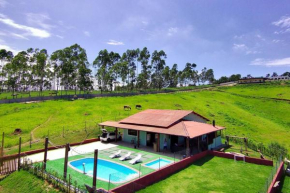 Chácara com piscina em Guararema!